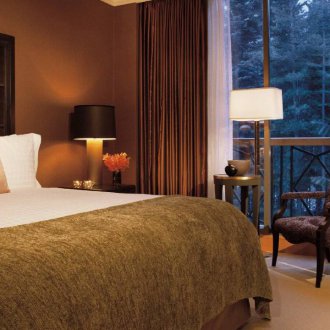 Сатенени кафяви завеси