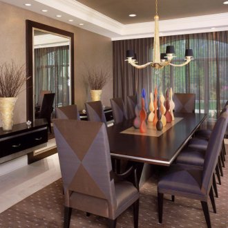 Кафяви завеси в трапезарията