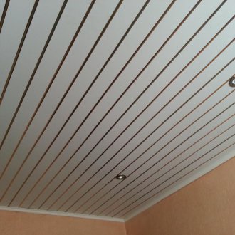 Таван за стелажи