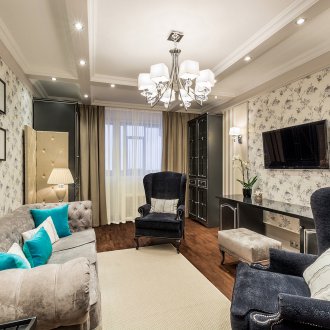 Кадифе тесен диван