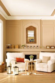 Бял бежов таван