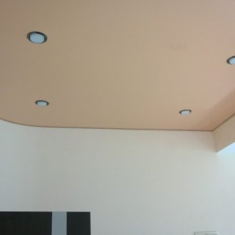 Бежов матов таван