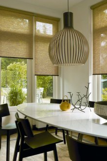 Ролетни щори на вратата