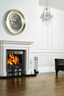 Камина в стил неокласицизъм