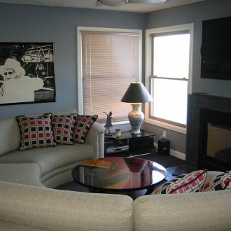 Полукръгъл диван