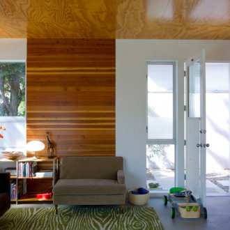 Таван от лакиран шперплат