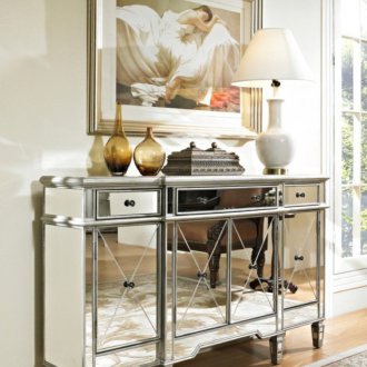 Mirror chest of drawers in the living room