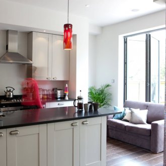 Малък диван в кухнята