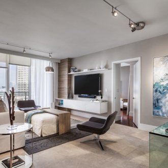 주변 천장 반점