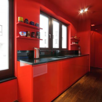 Червен таван в интериора