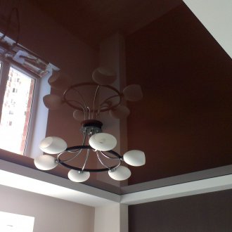 Кафяв окачен таван