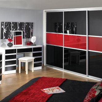 Red and black glossy bedroom
