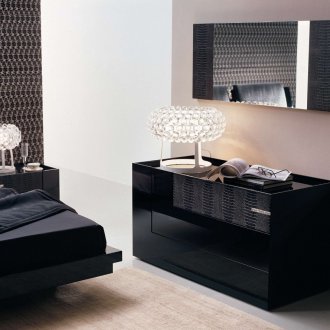 Glossy reptile bedroom