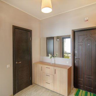 Скрин в коридора от MDF