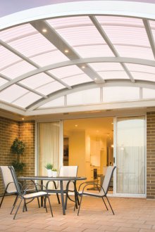 Halbrunde Decke auf der Veranda