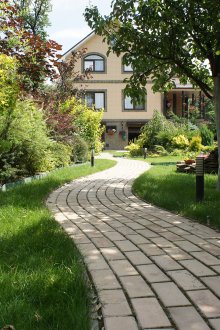 가벼운 포장 슬래브에서 흥미로운 경로