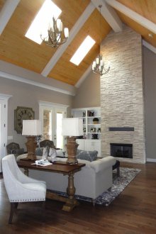 Двуцветен сводест таван