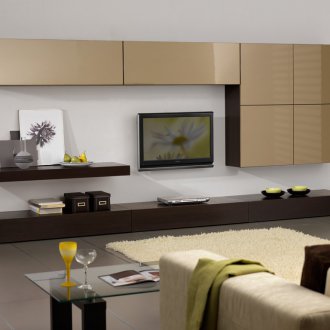 Бежова лъскава всекидневна