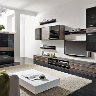 Дневна с гланцирана дървесина