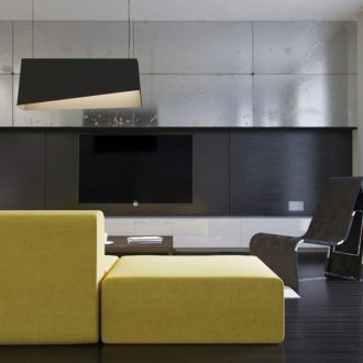 Гланцови мебели от сребро