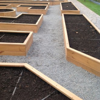 Чакълен път в страната