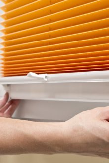 Плисирани щори без пробиване