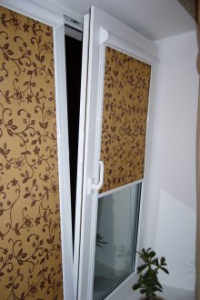 Завеси с модел без пробиване