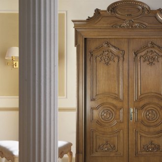 Вътрешна врата от МДФ с резбован декор