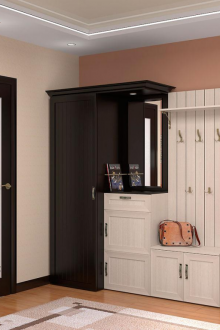 Малък дървен коридор