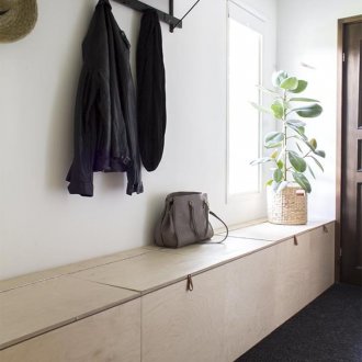 Коридор от малък шперплат