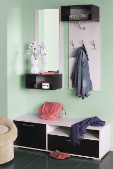 Малко висулно коридорче