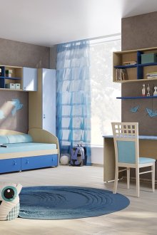 Katil ottoman biru di tapak semaian