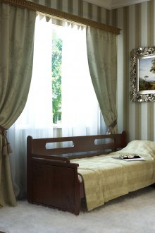 Utsmani katil dari MDF