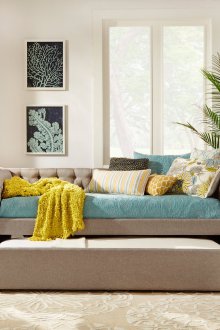 Utusan sofa yang boleh dipanjangkan