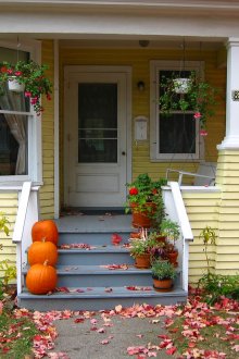 Веранда на модерна американска къща