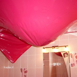 Mengepam air dari siling filem