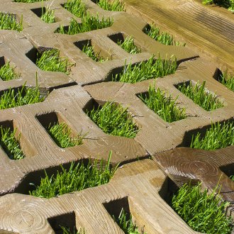 Дървена решетка за морава