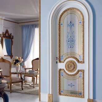 Аркована врата с декор