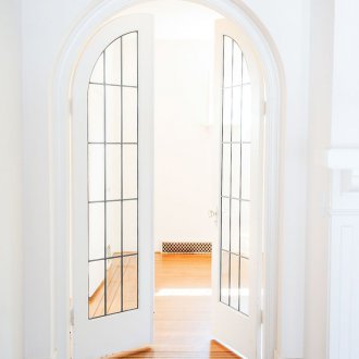 Аркова врата в къщата