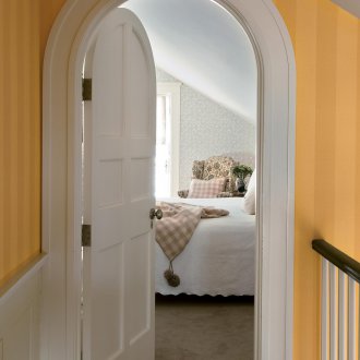 Аркова врата в спалнята