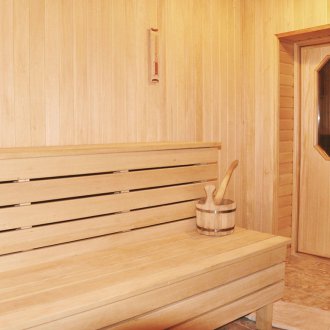 Врата за баня със стъкло