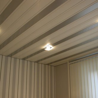 Таван за стелажи