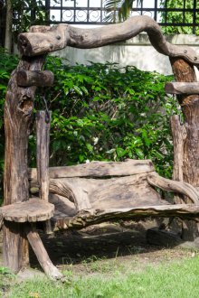 Градинска люлка от корчове