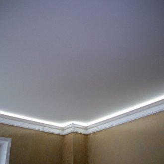 Матов таван с подсветка