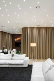 Ниша на тавана за завеси