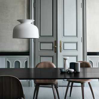 Сива врата в стил Арт Нуво