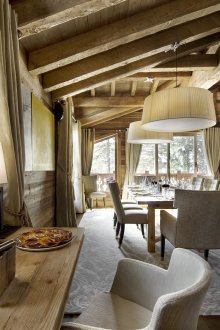 Селска трапезария и хол