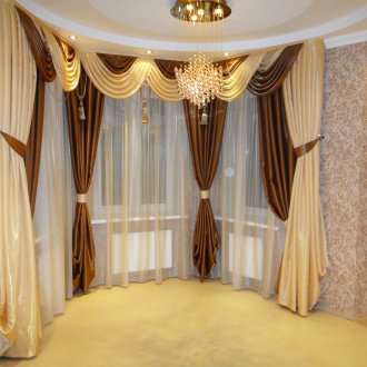 Таванни завеси с ламбрекен