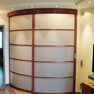 Врати за килер