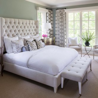 Модерни черни и бели завеси